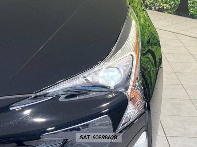Toyota PRIUS 2017-03 298208-11