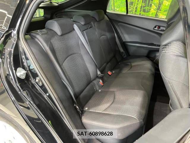 Toyota PRIUS 2017-03 298208-9