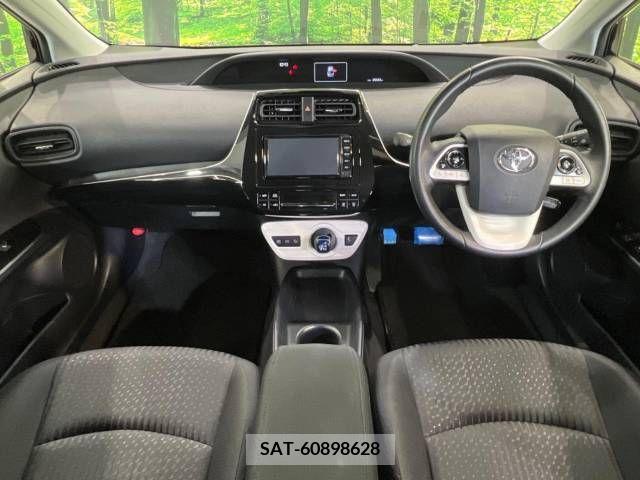 Toyota PRIUS 2017-03 298208-1