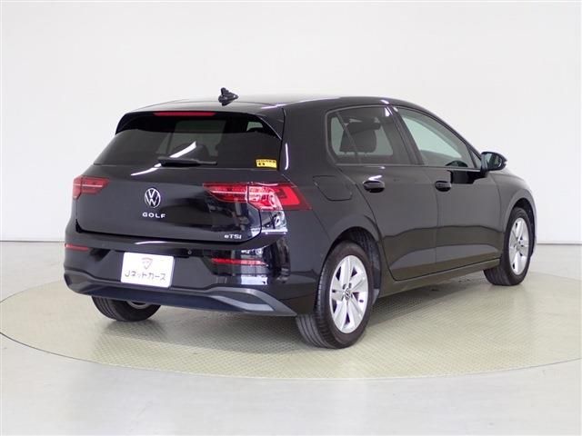 VolksWagen GOLF 2021-09 10321-2
