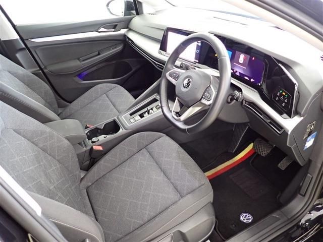 VolksWagen GOLF 2021-09 10321-23