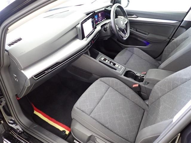 VolksWagen GOLF 2021-09 10321-25