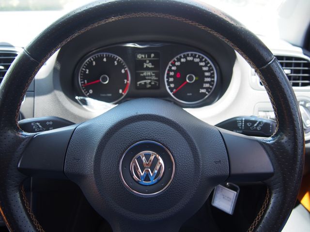 VolksWagen POLO 2013-05 3786-11