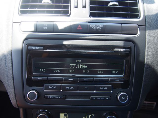 VolksWagen POLO 2013-05 3786-9