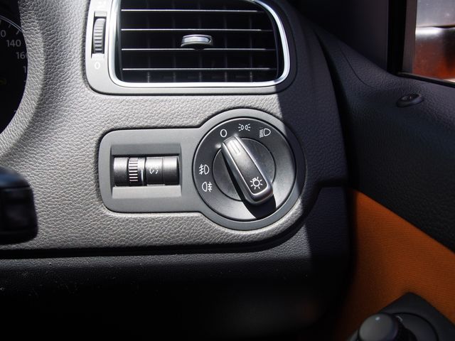VolksWagen POLO 2013-05 3786-12