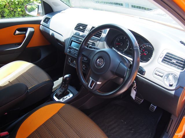 VolksWagen POLO 2013-05 3786-3