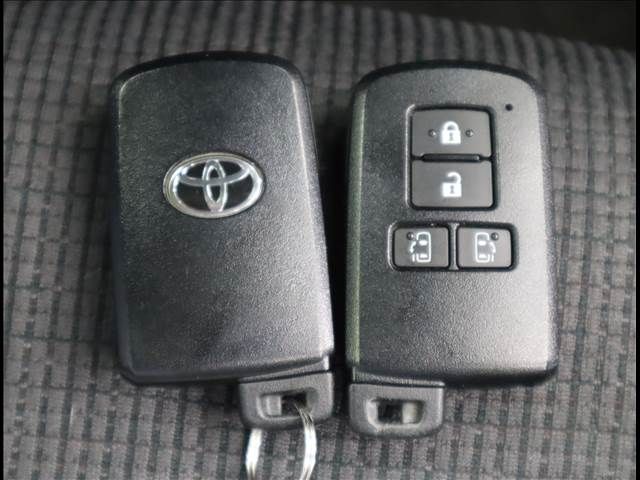 Toyota SIENTA 2019-07 10414-8