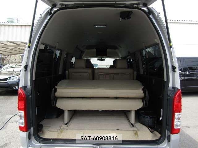 Toyota HIACE WAGON 2016-06 232728-8