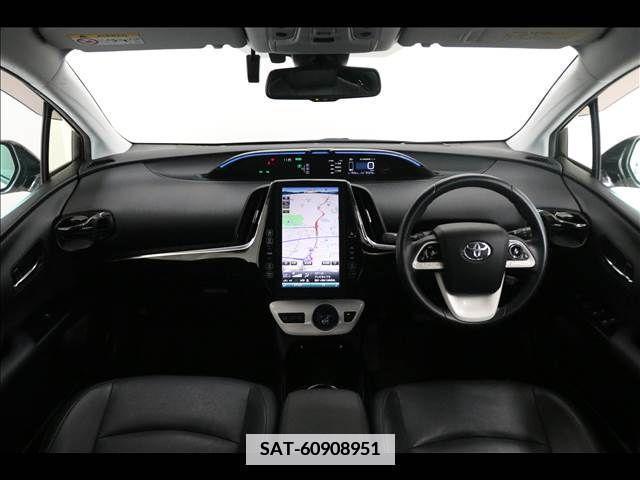 Toyota PRIUS PHV 2017-05 386280-13