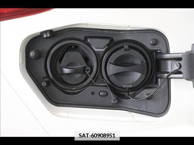 Toyota PRIUS PHV 2017-05 386280-12
