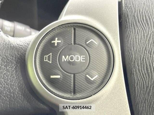 Toyota AQUA 2014-01 389271-6