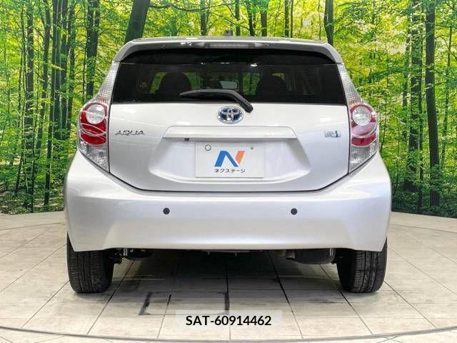 Toyota AQUA 2014-01 389271-15