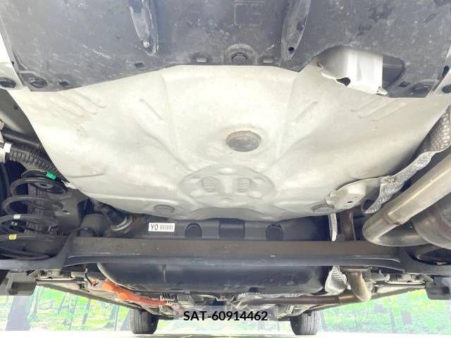 Toyota AQUA 2014-01 389271-19