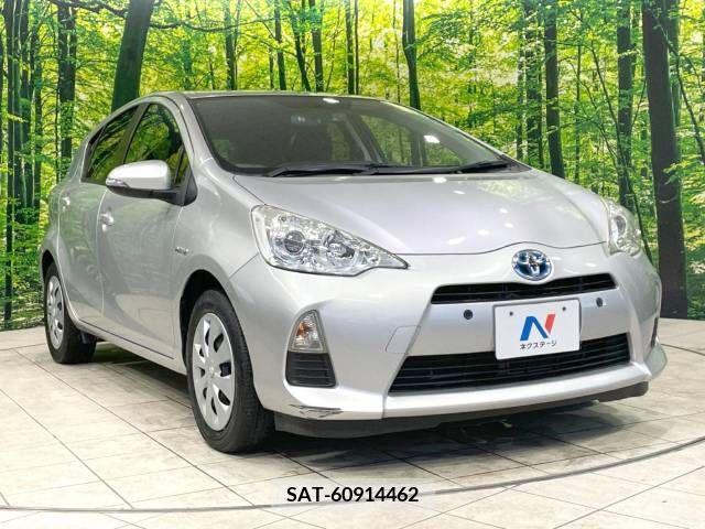 Toyota AQUA 2014-01 389271-16