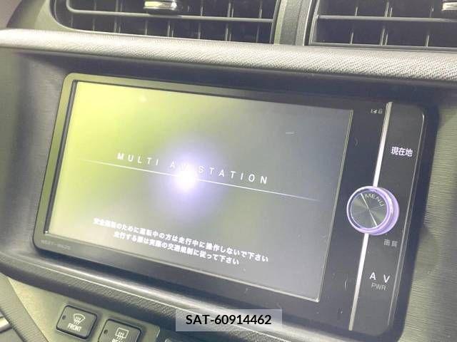 Toyota AQUA 2014-01 389271-2