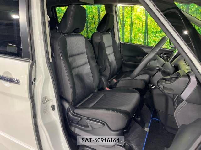 Nissan SERENA 2019-09 246337-8