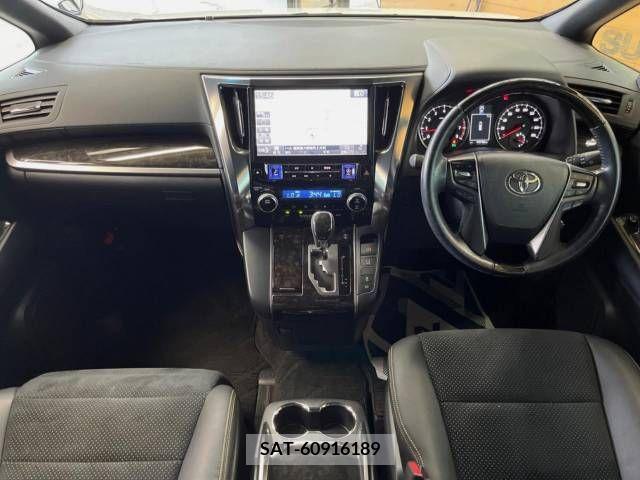 Toyota VELLFIRE 2017-01 378675-1