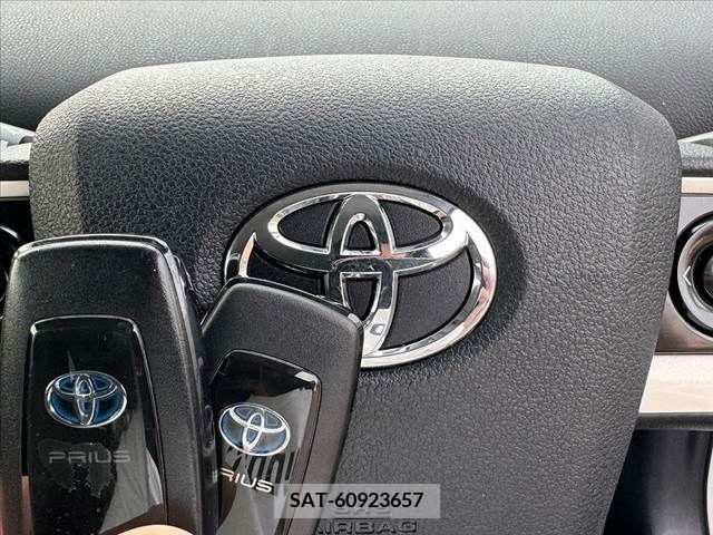 Toyota PRIUS 2017-05 322529-2