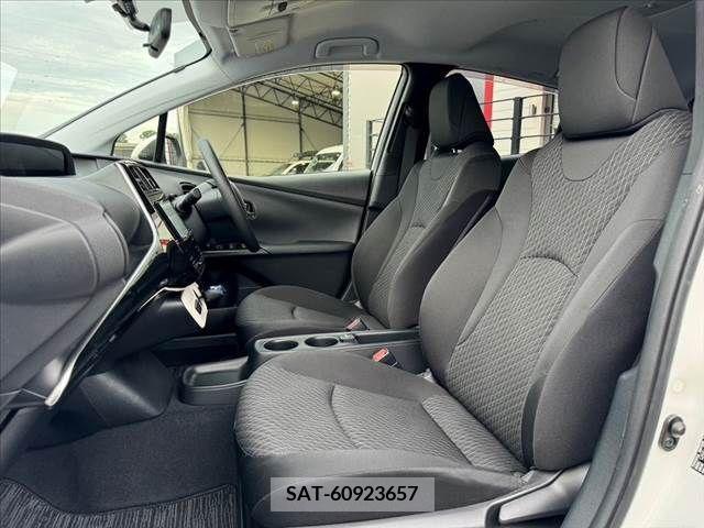 Toyota PRIUS 2017-05 322529-16