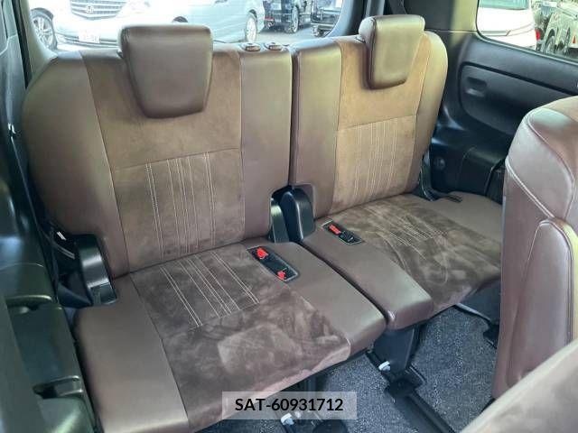 Toyota ESQUIRE 2018-08 221902-10