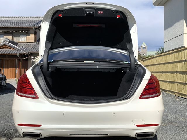 Mercedes Benz S-CLASS 2014-03 195379-21