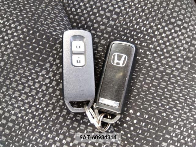 Honda N-WGN 2018-11 375038-26