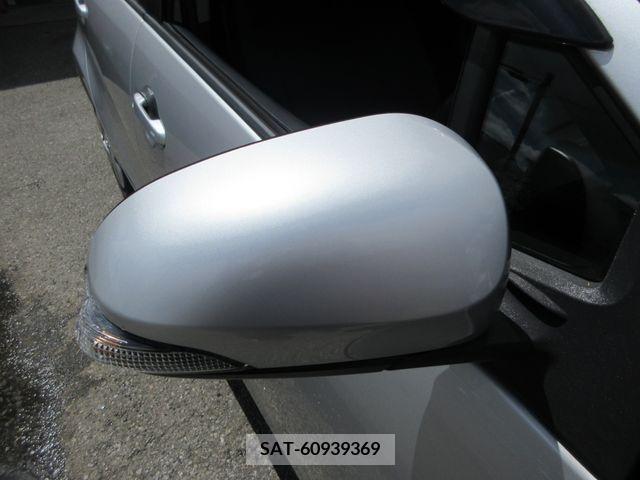 Toyota AQUA 2017-07 389289-19