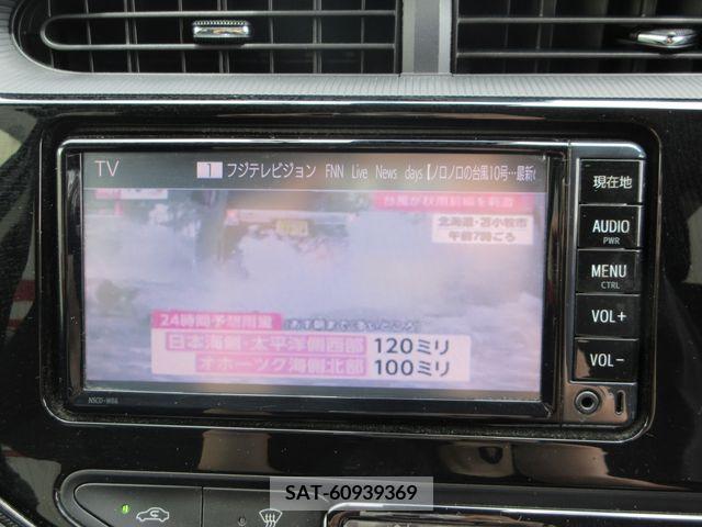 Toyota AQUA 2017-07 389289-18