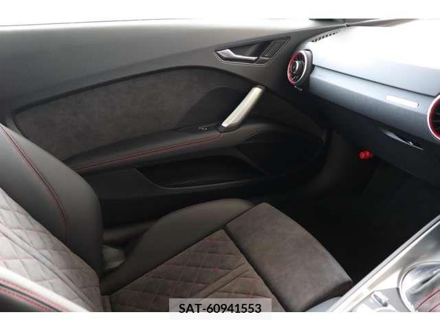 Audi TT 2022-05 292920-23