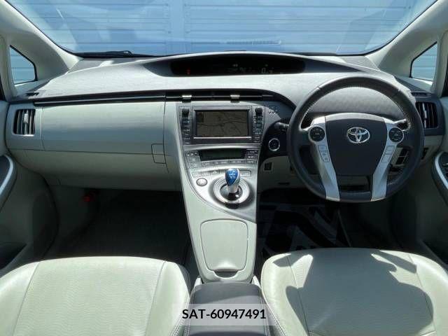Toyota PRIUS 2009-06 321987-1