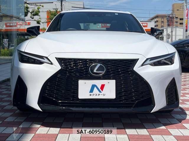 Lexus IS 2023-05 275503-14