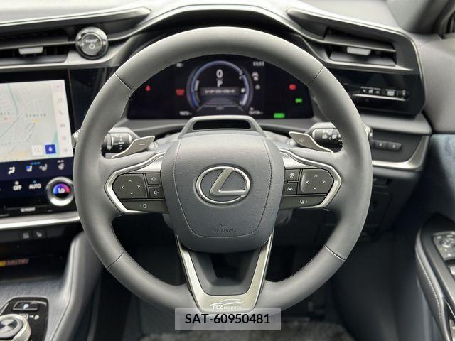 Lexus RZ 2023-06 354839-9