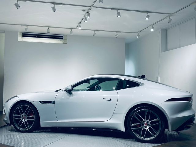 Jaguar F-TYPE 2018-03 12206-9