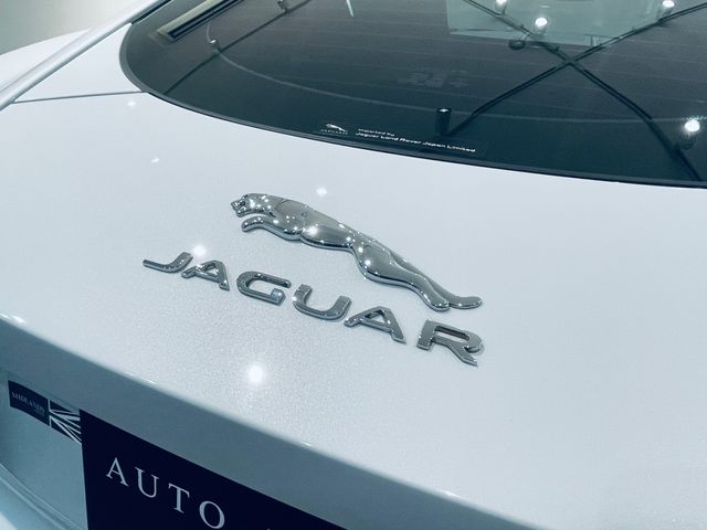 Jaguar F-TYPE 2018-03 12206-14
