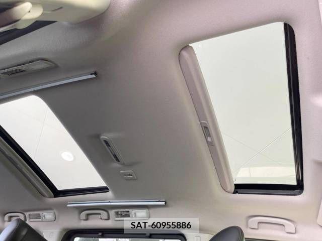 Nissan ELGRAND 2016-11 241010-2