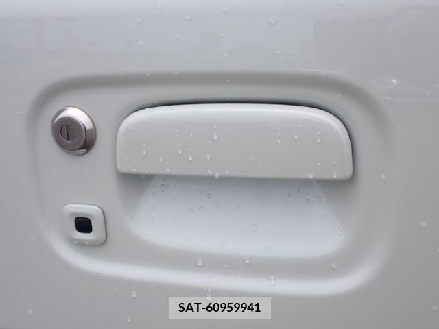 Suzuki EVERY WAGON 2024-03 301747-12