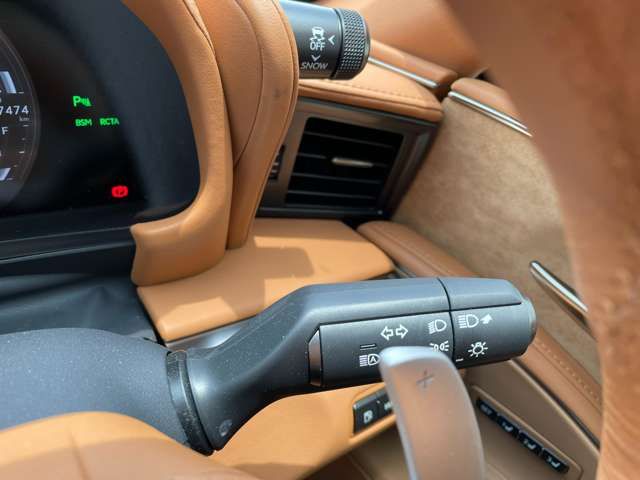 Lexus LC 2017-11 25019-17