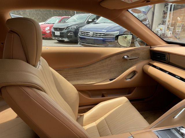 Lexus LC 2017-11 25019-10