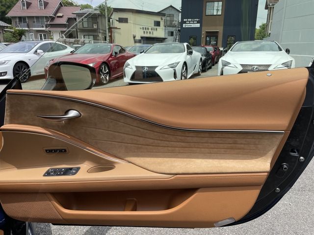 Lexus LC 2017-11 25019-11