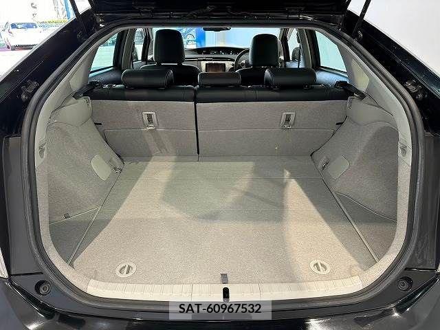 Toyota PRIUS 2014-03 375612-10