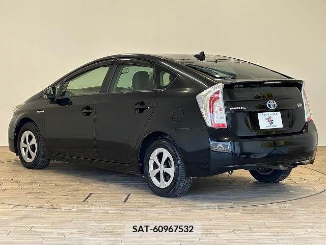 Toyota PRIUS 2014-03 375612-16