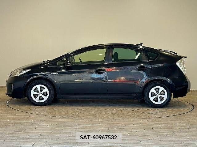 Toyota PRIUS 2014-03 375612-14