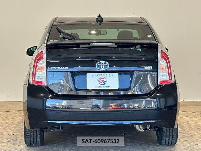 Toyota PRIUS 2014-03 375612-12