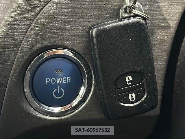 Toyota PRIUS 2014-03 375612-7