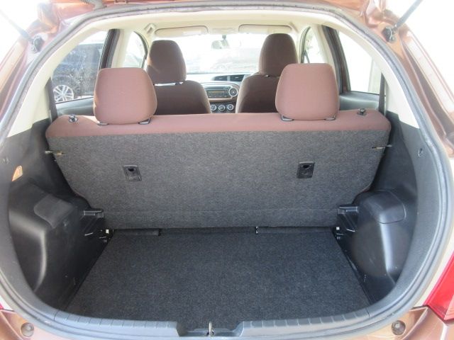 Toyota VITZ 2011-07 4114-8