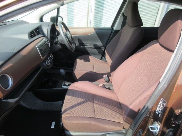 Toyota VITZ 2011-07 4114-4