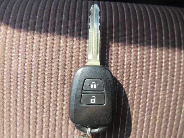 Toyota VITZ 2011-07 4114-18