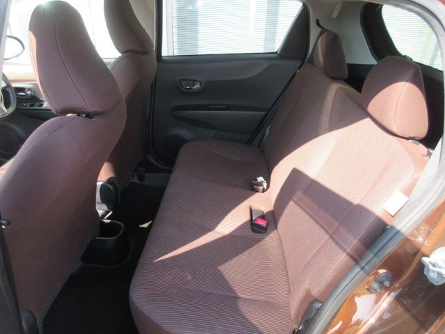 Toyota VITZ 2011-07 4114-5