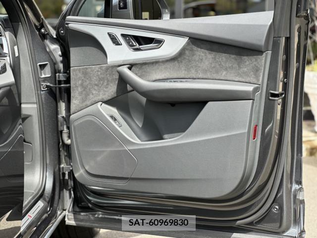 Audi Q7 2021-05 239292-19