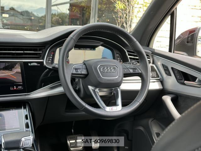 Audi Q7 2021-05 239292-17